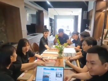 HỌP ĐẦU THÁNG: MỘT NÉT VĂN HÓA CÔNG SỞ KHÔNG THỂ THIẾU TẠI KIẾN TRÚC KHÔNG GIAN XANH